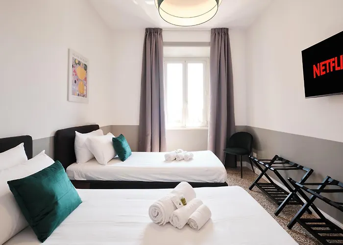 Elegant With View Of Castel Sant'angelo Rom